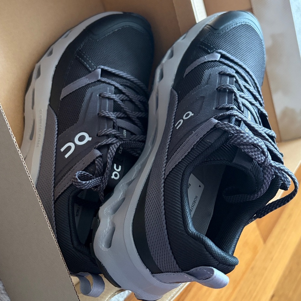 On Running Cloudhorizon BLACK ALLOY size 7 women’s On CloudHorizon hiking shoe - Picture 3 of 11